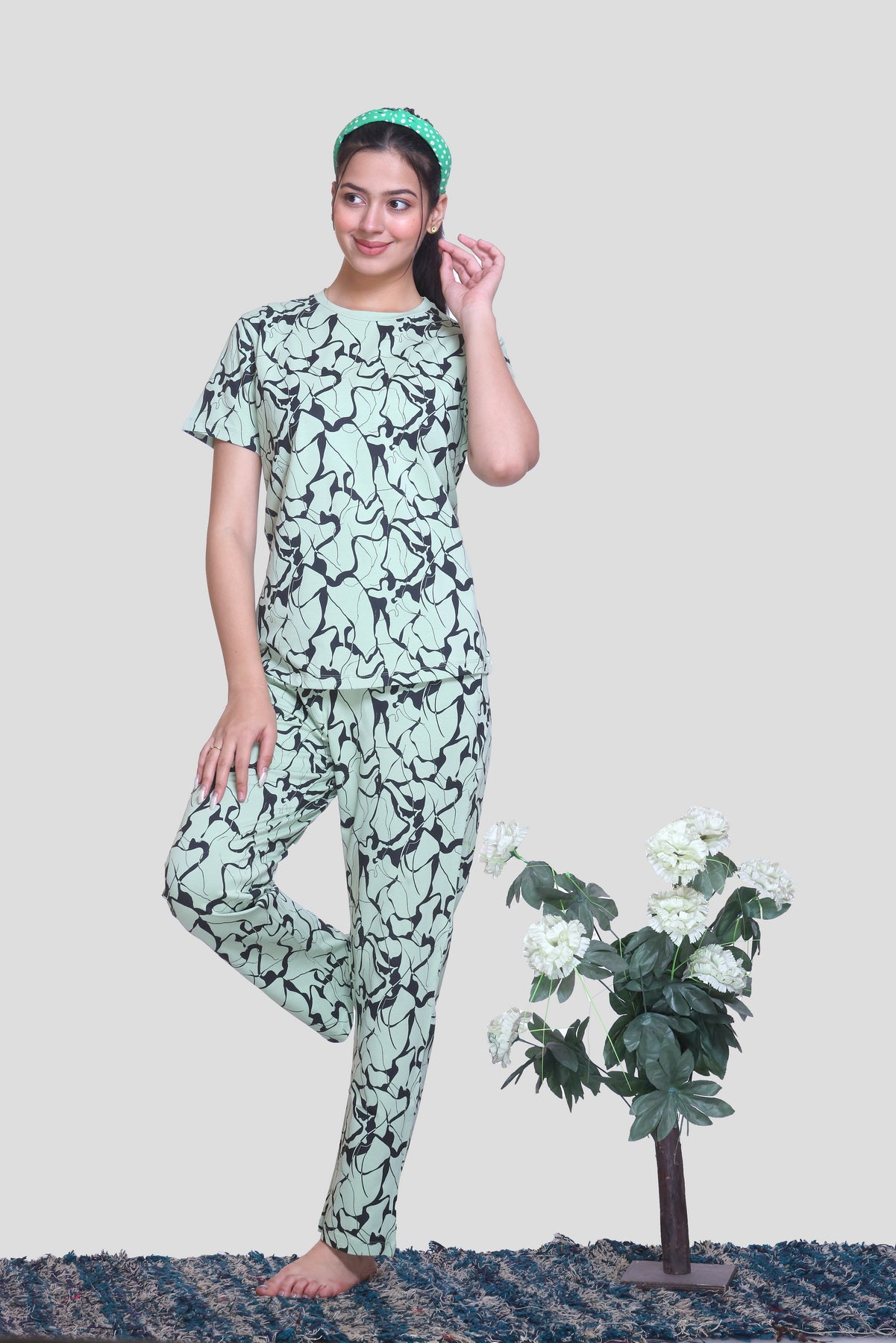 CottonBloom LeafWhirl Lounge Set