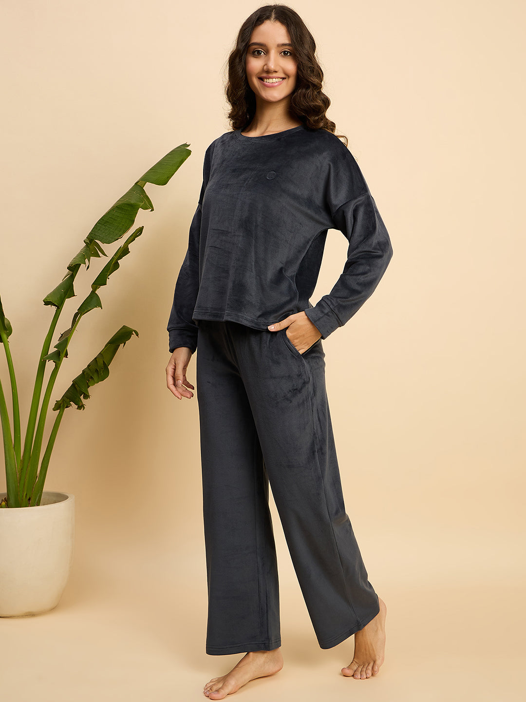 KIZA WOMEN CROP TOP