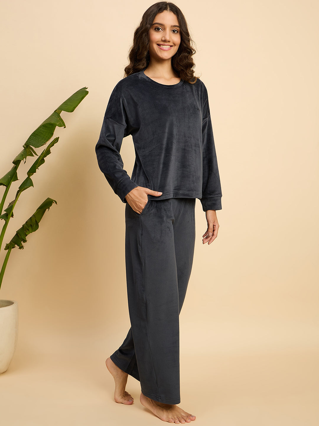 KIZA WOMEN CROP TOP