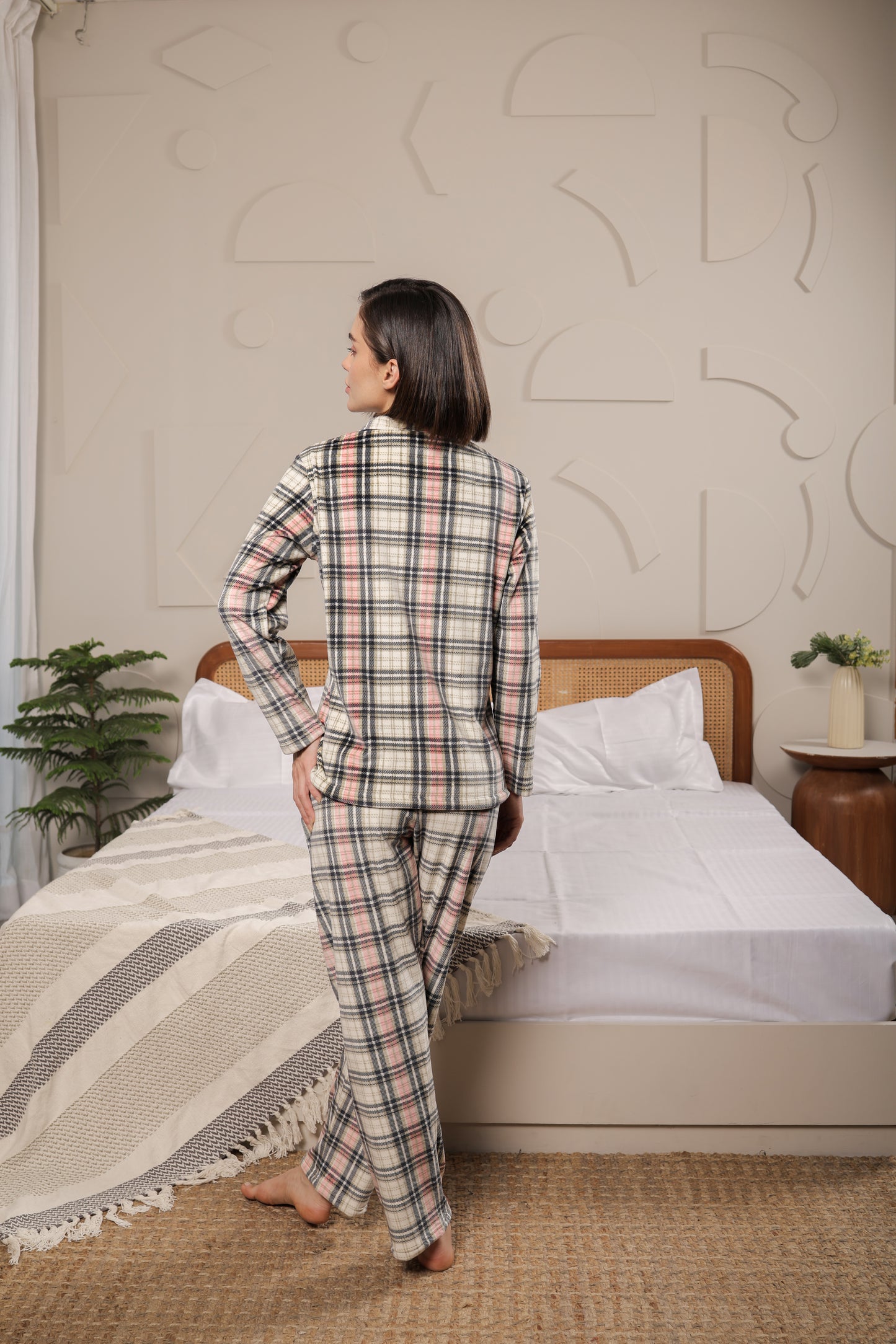 Kiza Women’s Button-Down Checked Night Suit