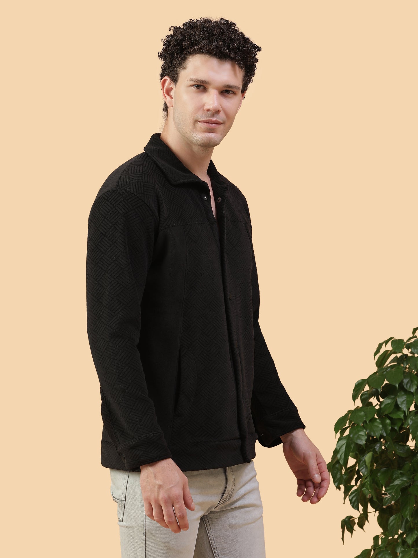 Kiza Men’s Classic Black Textured Shacket