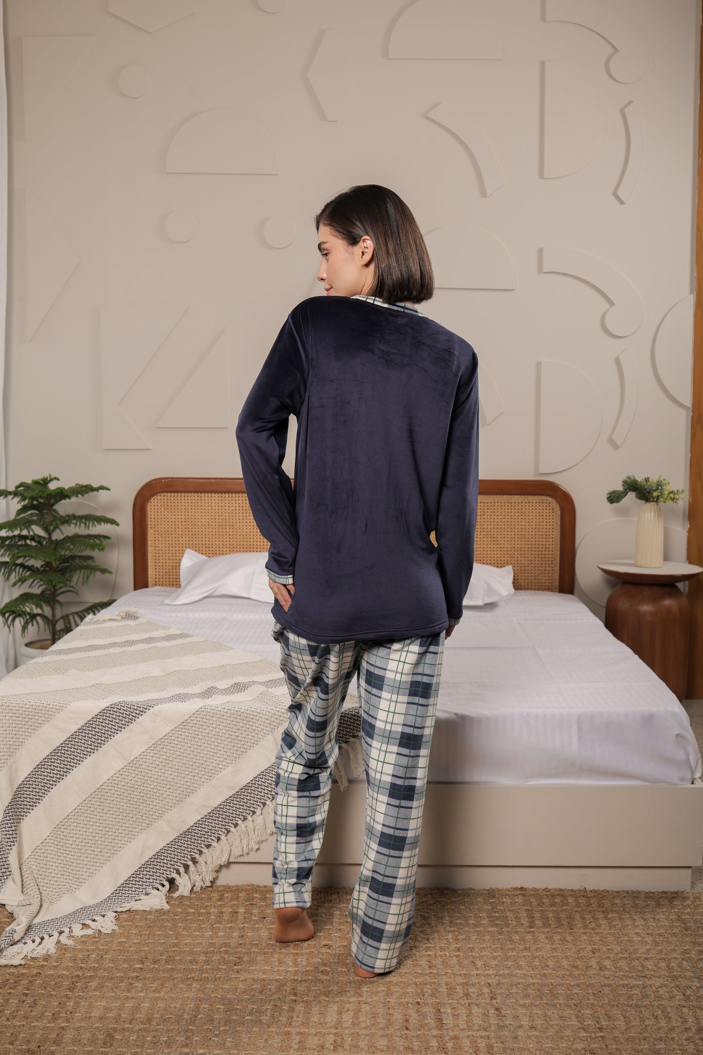 Kiza Women’s Solid Navy Blue Night Suit