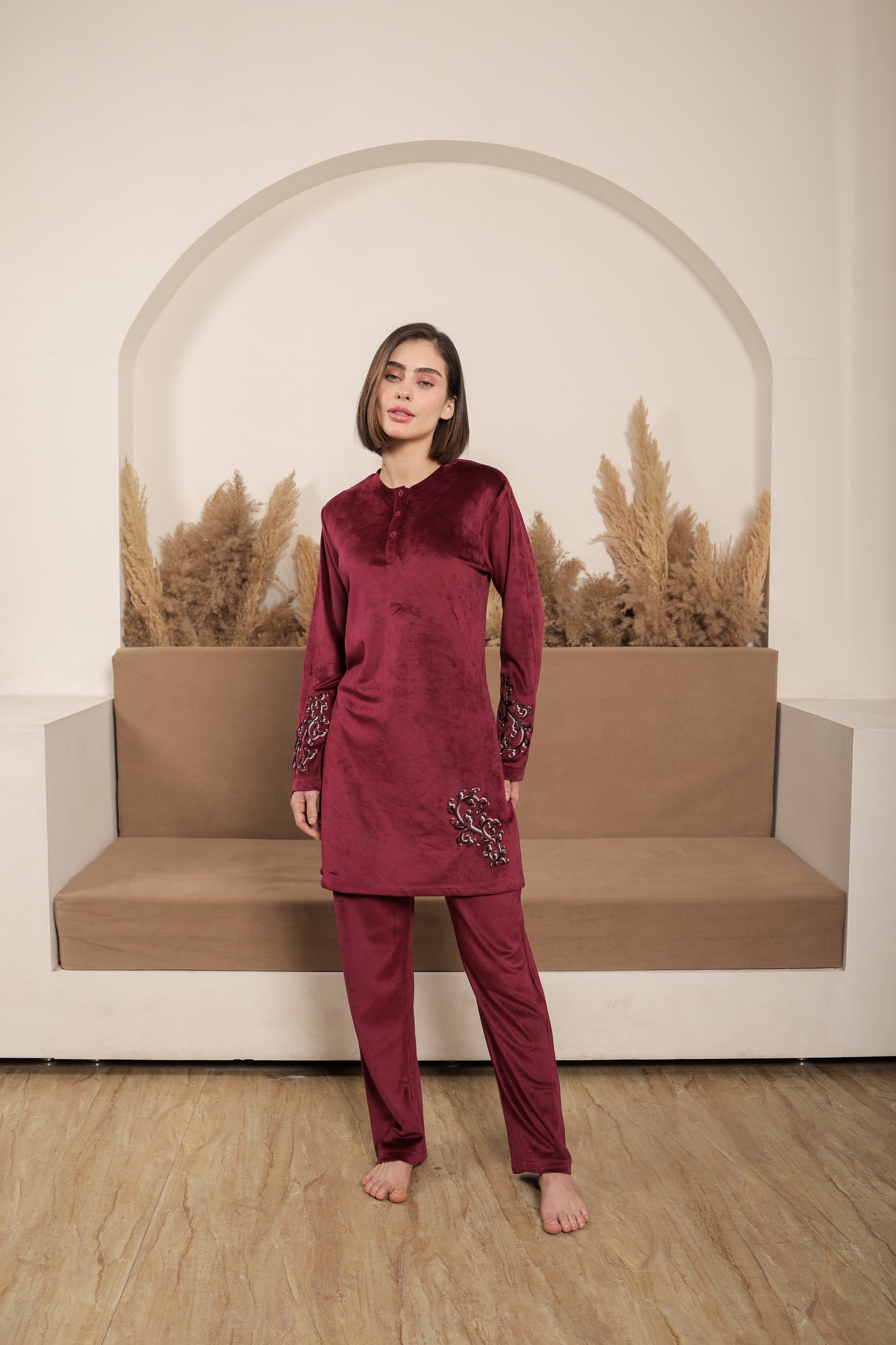Kiza Women’s Embroidered Kurta-Style Night Suit