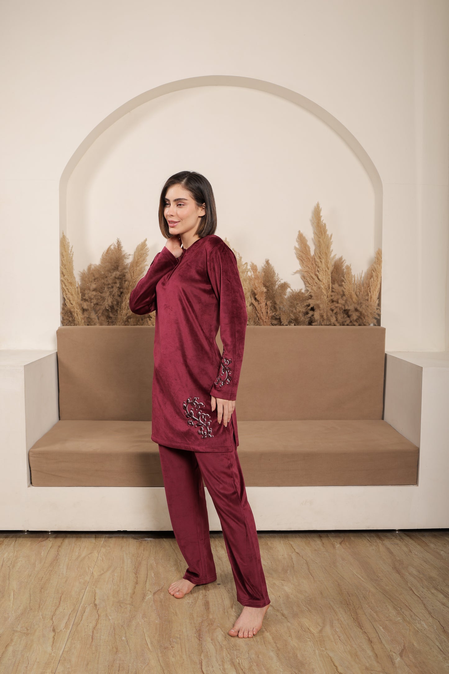 Kiza Women’s Embroidered Kurta-Style Night Suit