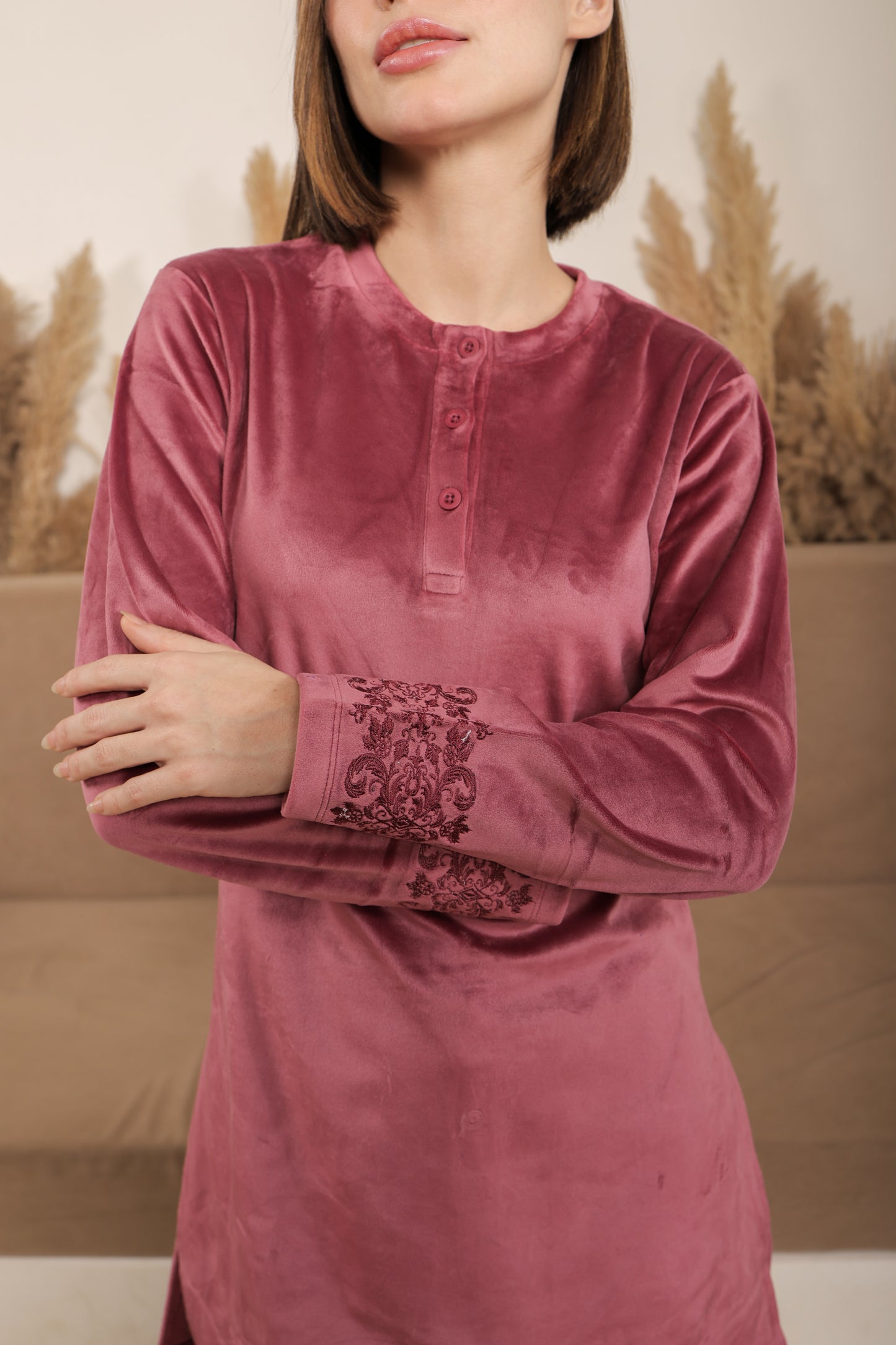 Kiza Women’s Embroidered Kurta-Style Night Suit