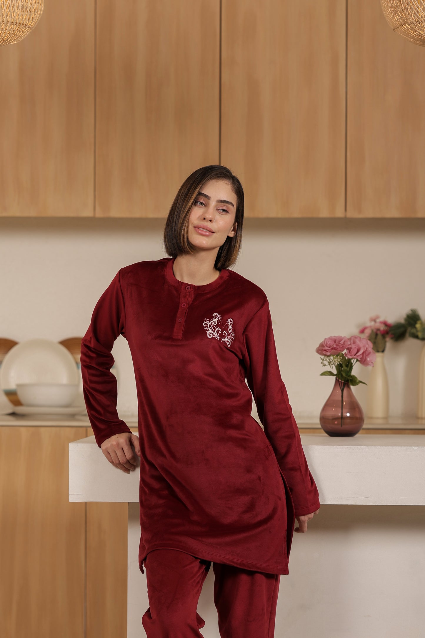 Kiza Women’s Embroidered Kurta-Style Night Suit