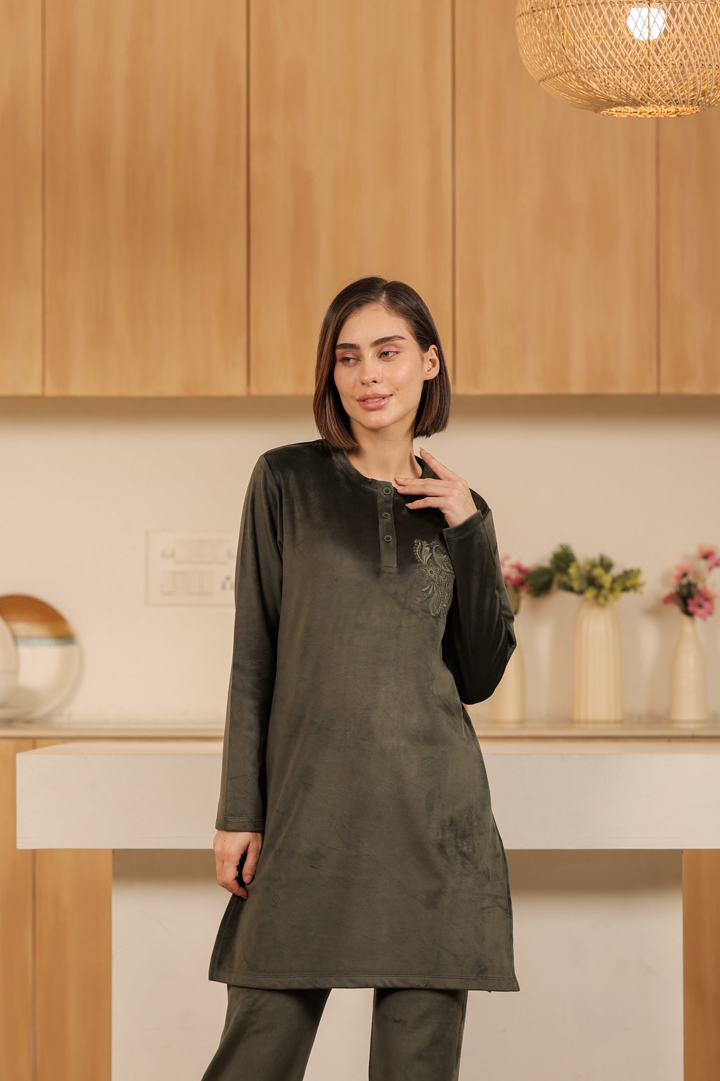 Kiza Women’s Embroidered Kurta-Style Night Suit
