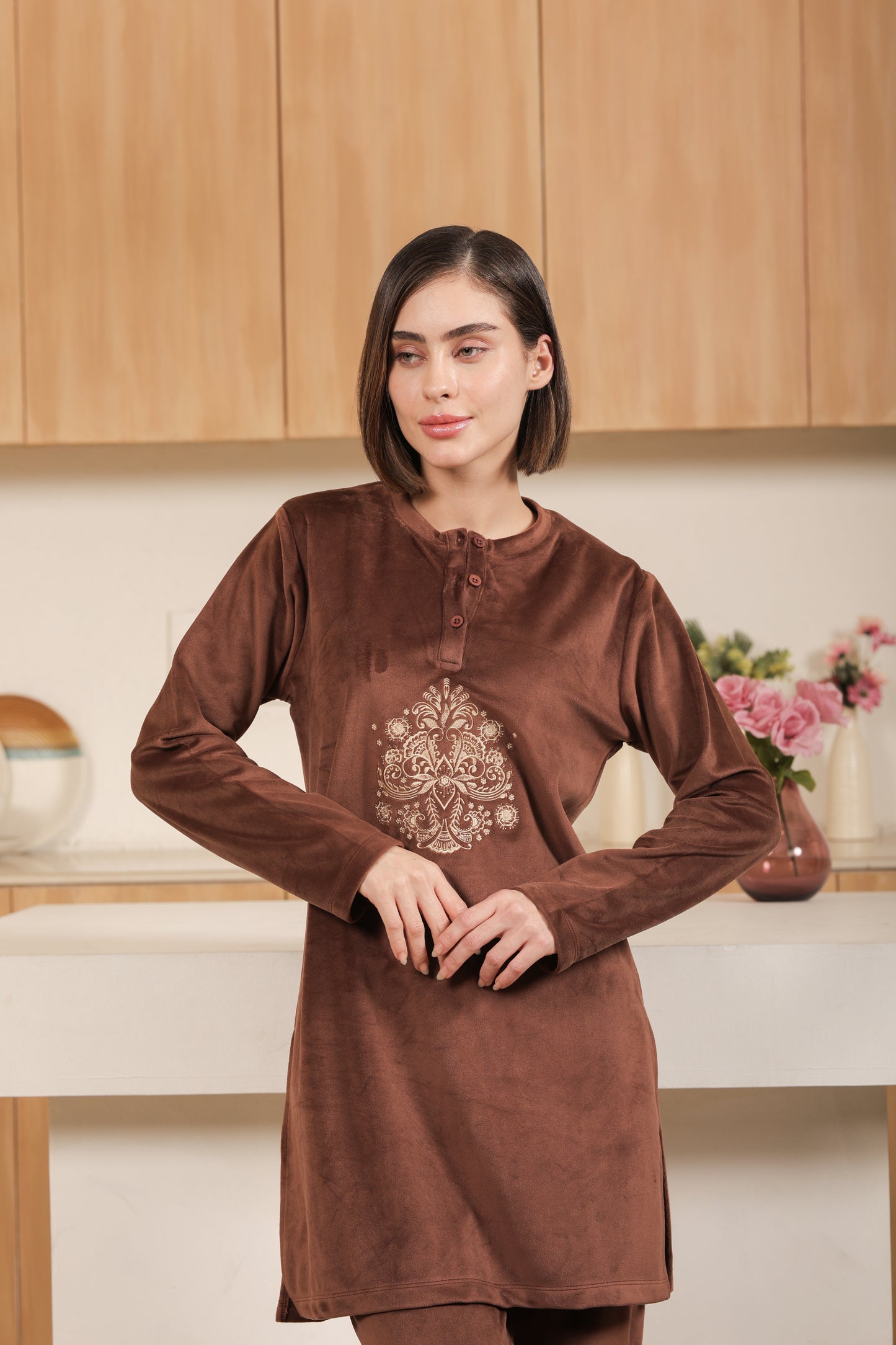Kiza Women’s Embroidered Kurta-Style Night Suit