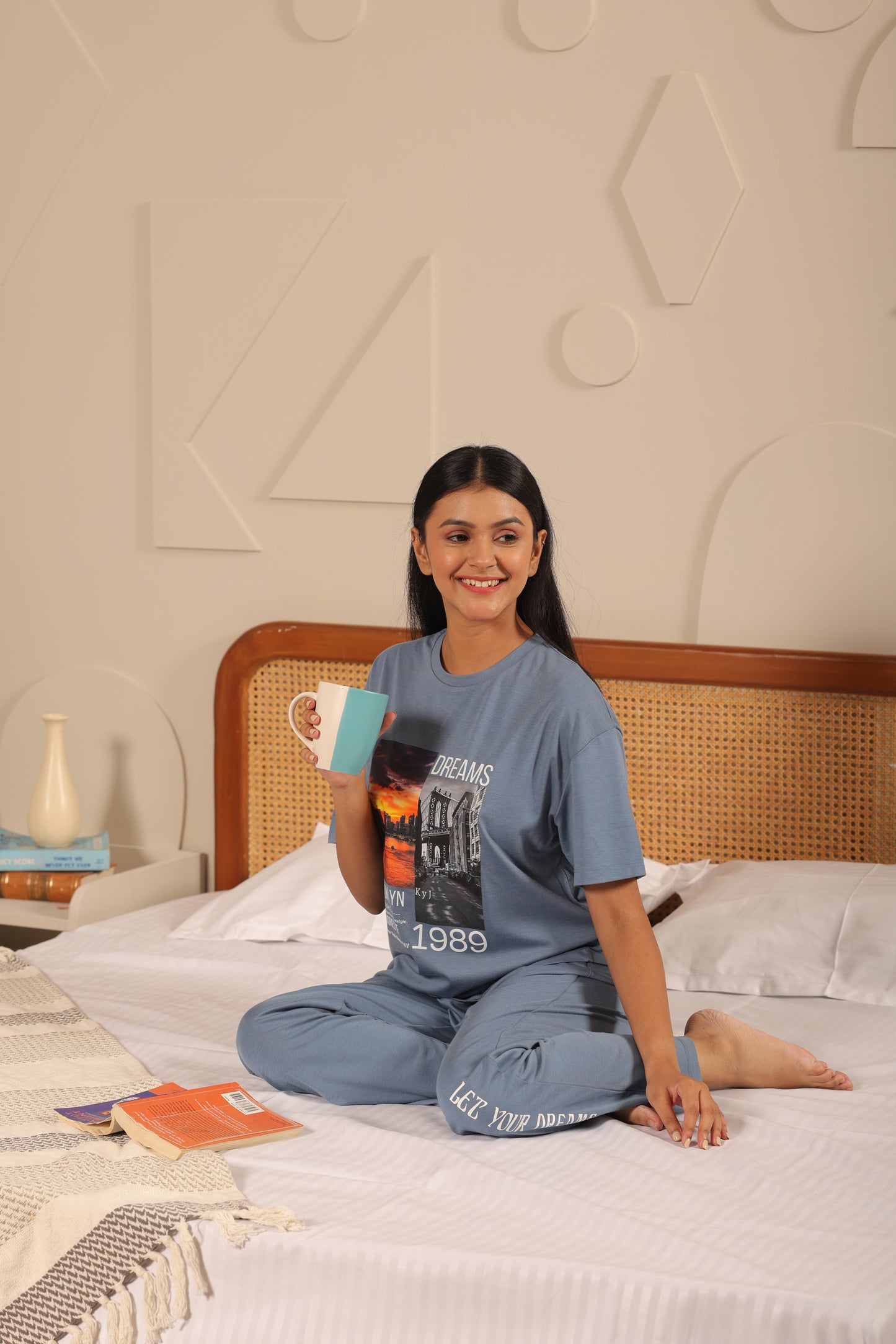 EcoEase Graphic Lounge Set